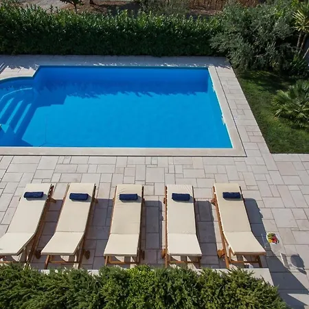 Lägenhet Luxury Night And Day With Pool Kaštela